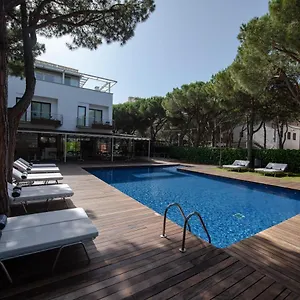 nm-suites.topcostabravahotels.com/